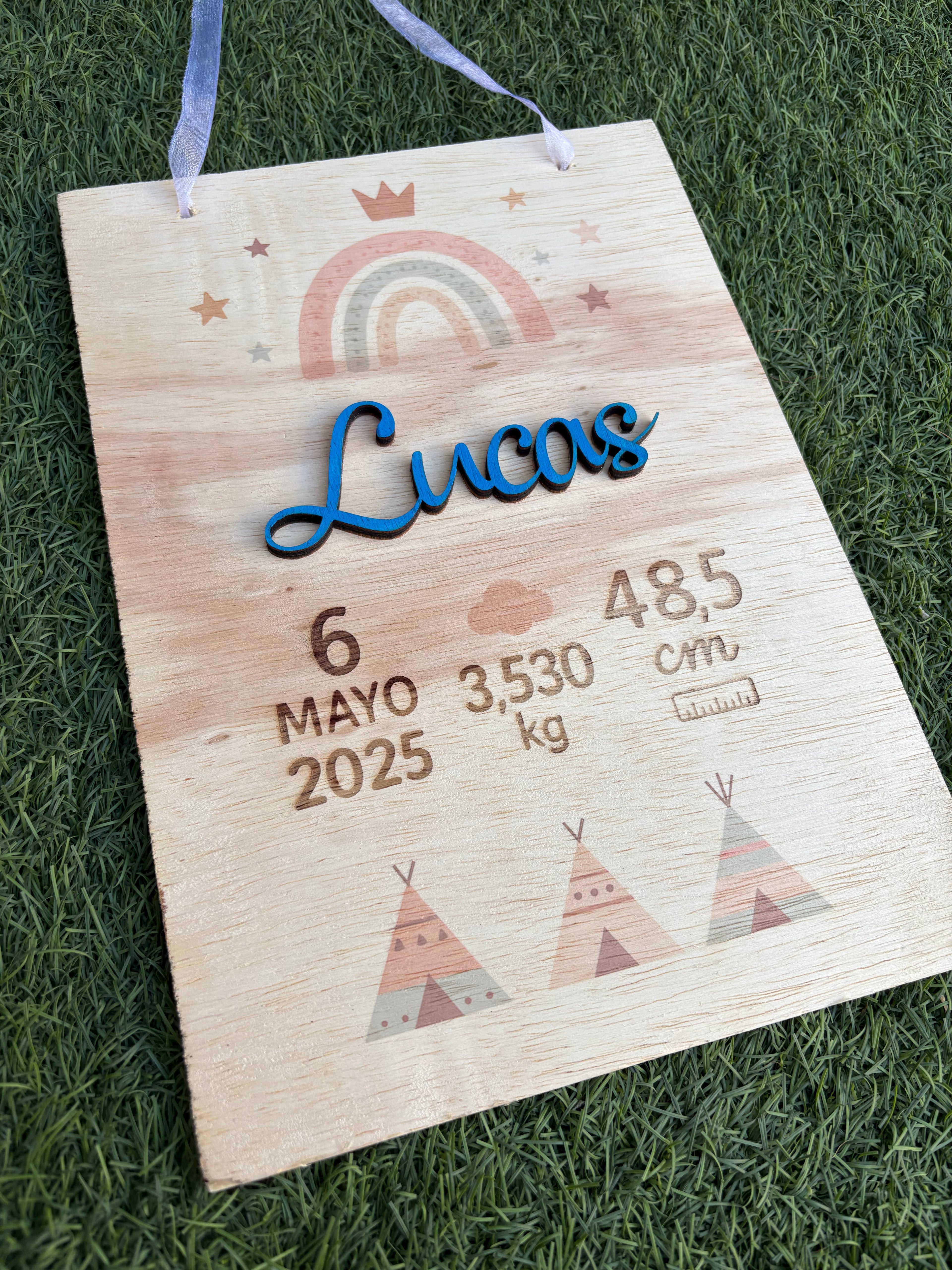 Natalicio de madera para bebés personalizado